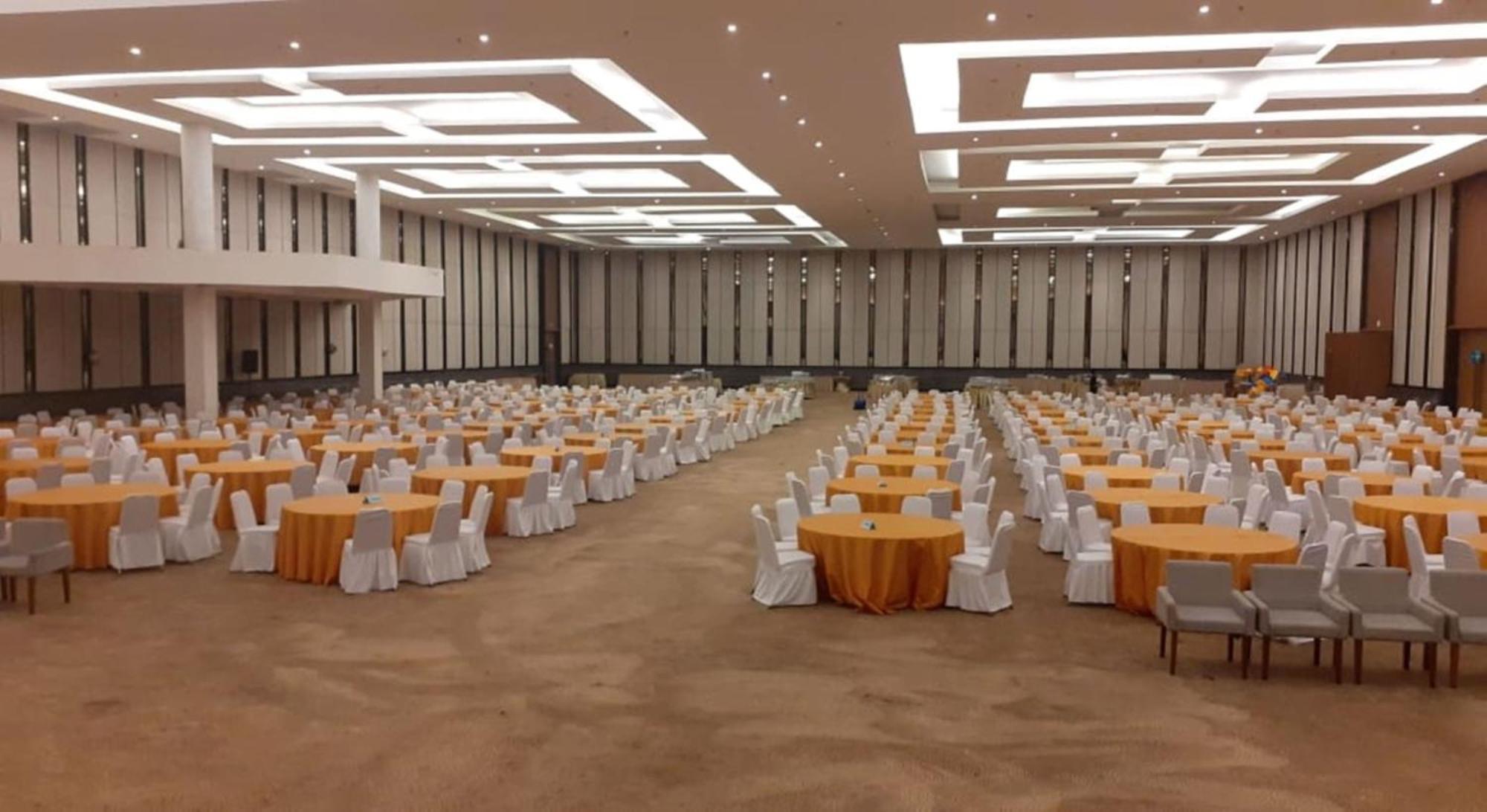 Hotel Santika Mega City Bekasi Exterior foto